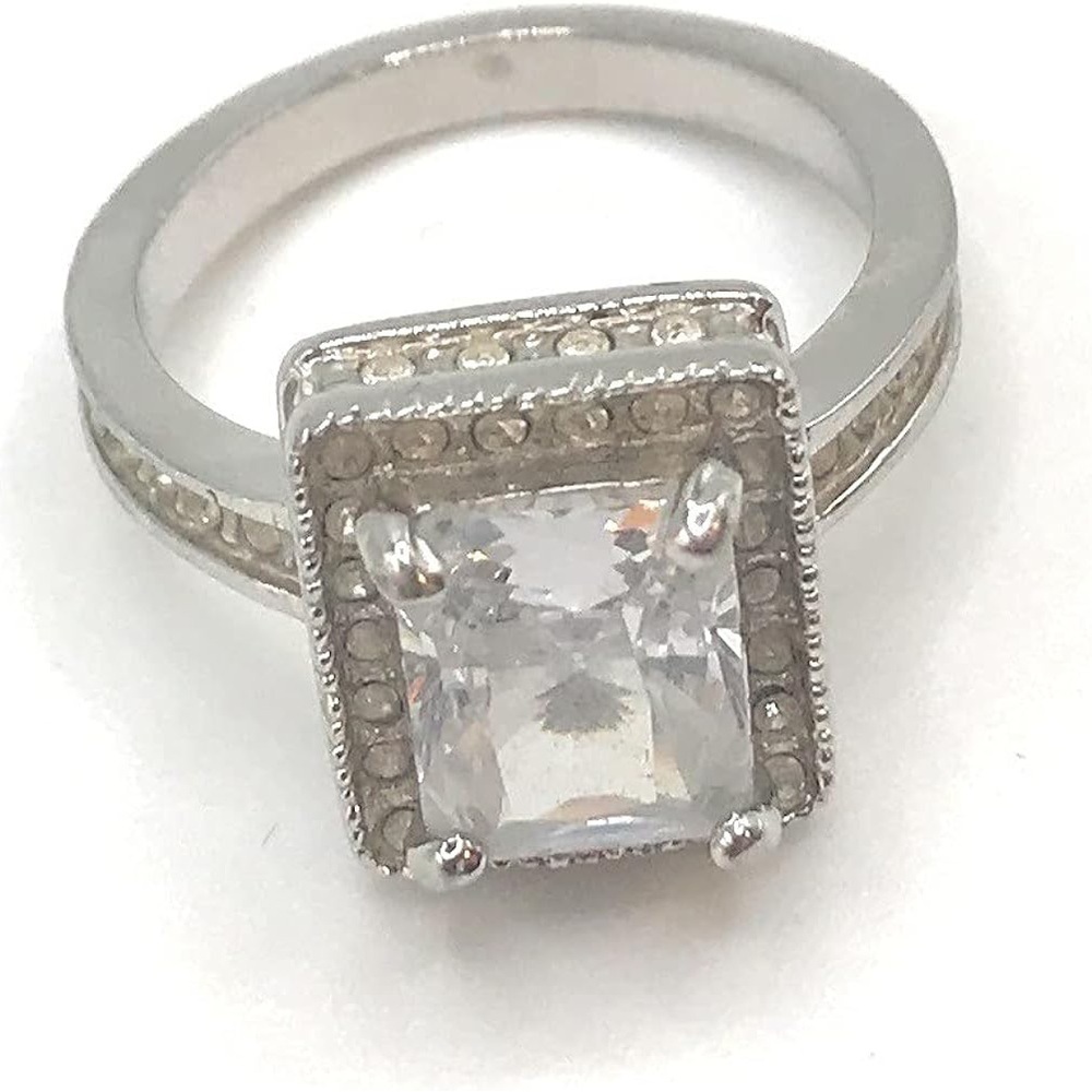 "Smitten" From Premier Designs Size 8